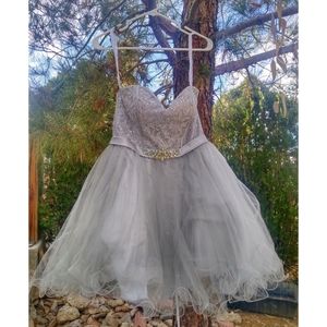 Strapless Gray A-Line party dress Juniors Small
